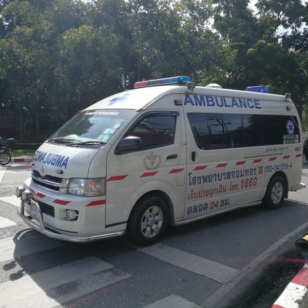 タイの救急車